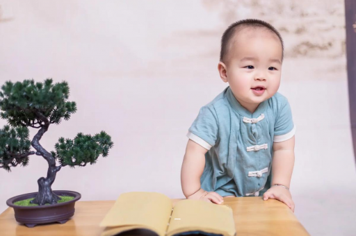 双鸭山孕妇显怀是几个月